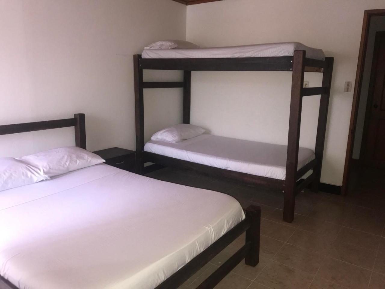 Hotel Y Balneario El Descanso Villavicencio Extérieur photo